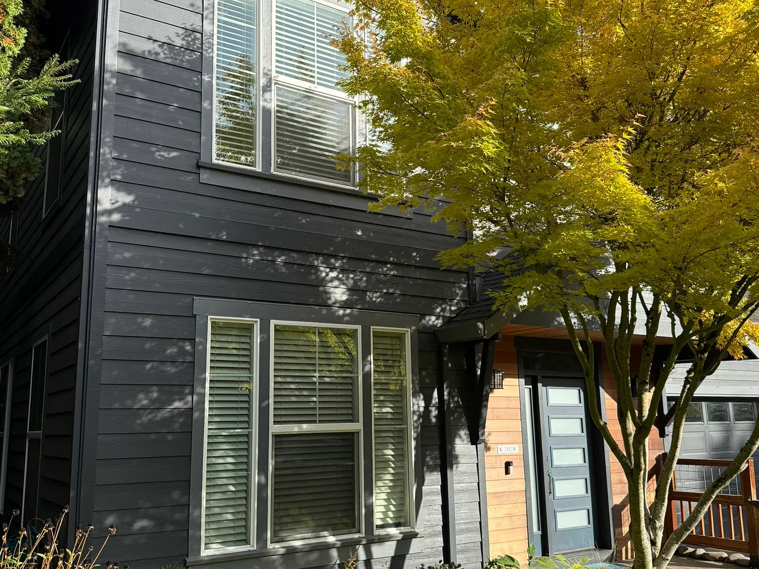 3 bed, 2.5 bath, 1965 sqft, $3,395 — Photo 2