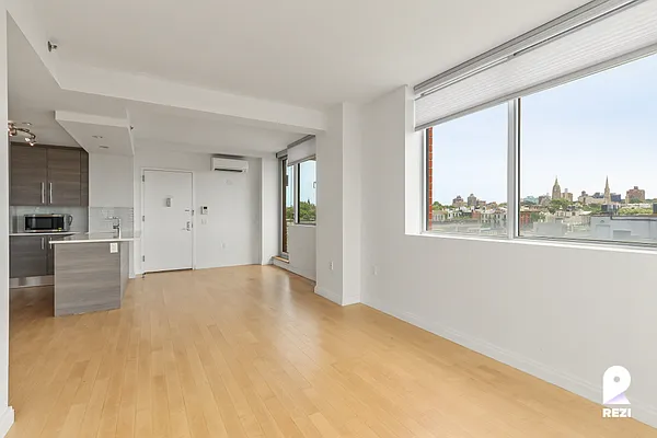 Rented by REZI | media 12