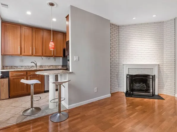 2001 16th St NW APT 302, Washington, DC 20009