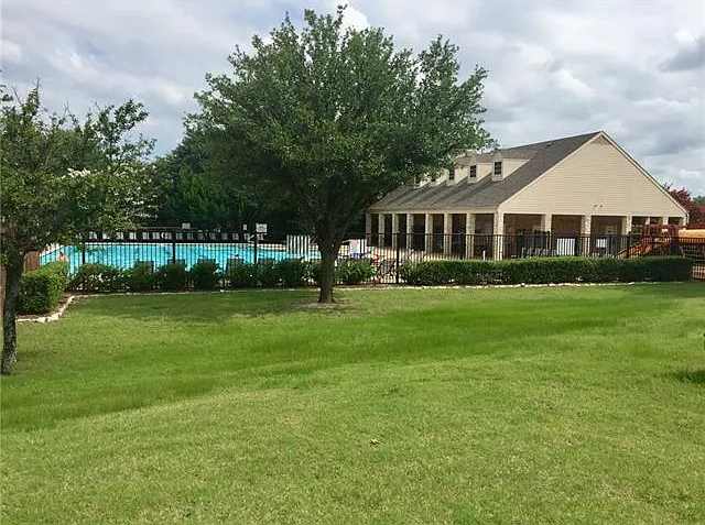 1413 Palasades Ct — Photo 23