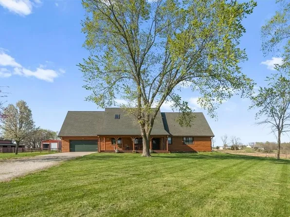 5440 W 255th St, Louisburg, KS 66053