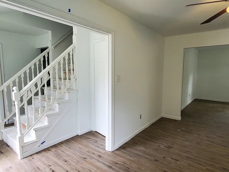 1328 Fernside Ct — Photo 11