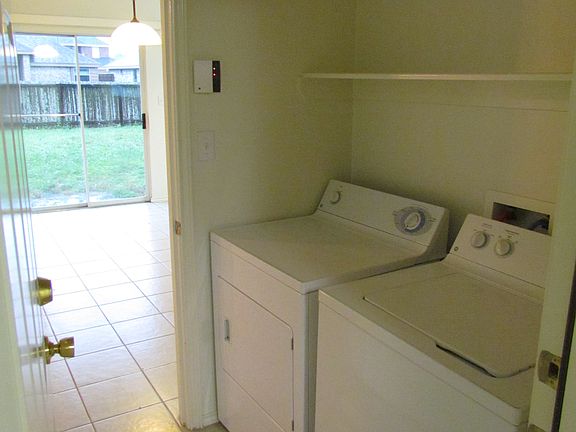 5th image of 2336 Llano Grande Ln