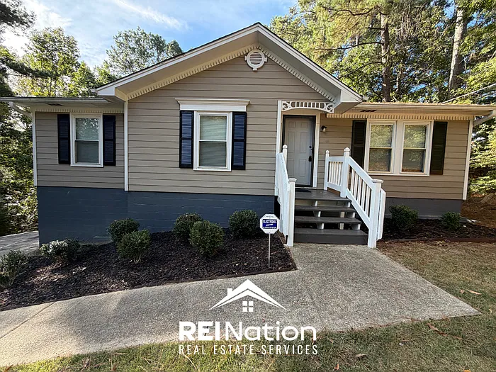 8218 Country Cir