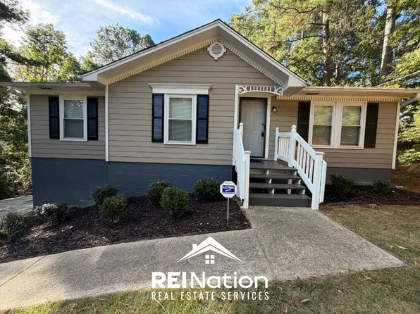 8218 Country Cir, Pinson, AL 35126