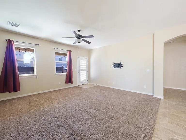 14436 Alyssa Marie — Photo 11