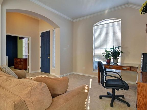 5th image of 2500 Bowman Ave