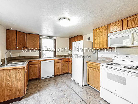 4th image of 4118 W 42nd Ave