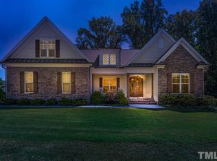 2904 Autumn Sunset Ct, Raleigh, NC 27616