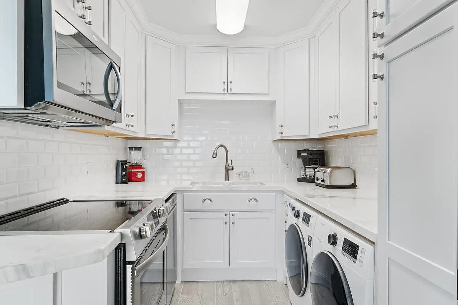 1 bed, 1.0 bath, 742 sqft, $1,707 — Photo 4