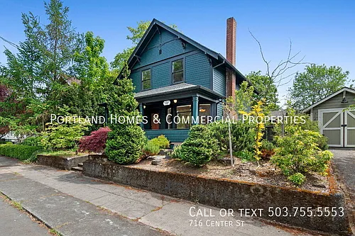 716 Center St Photo 1