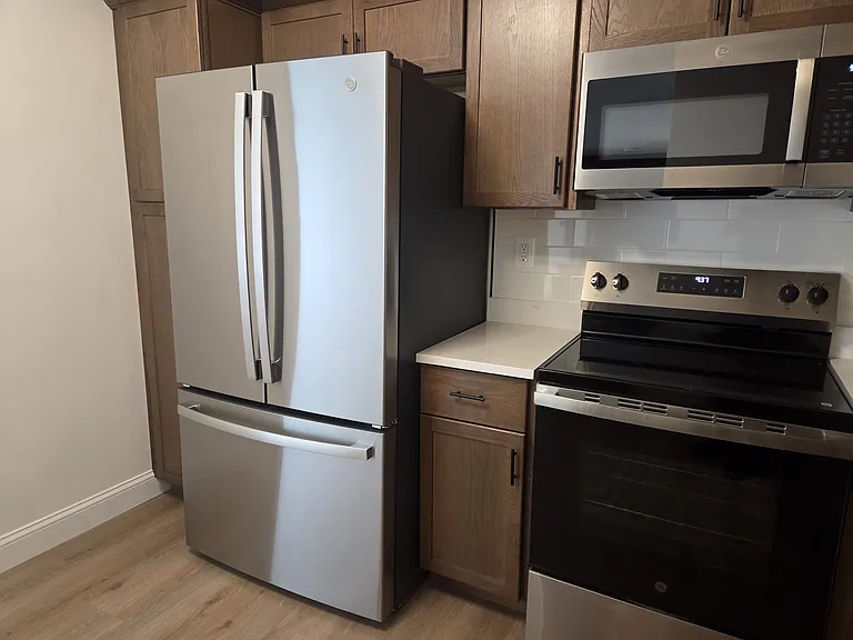 1000 Lexington Street — Photo 12