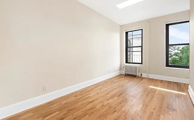 Rented by Ivey North LLC | media 7