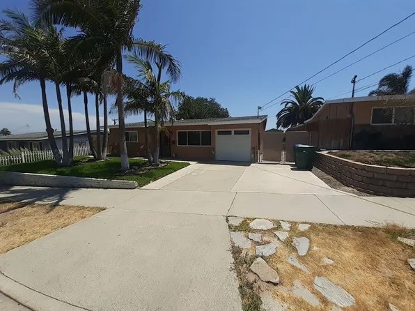 4189 Thomas St, Oceanside, CA 92056