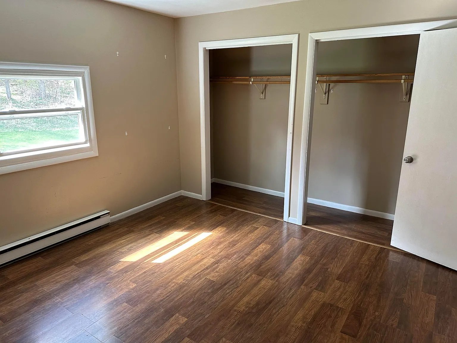 2 bed, 1000 sqft, $1,000 — Photo 4