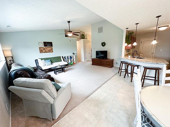 5th image of 3436 Withrow Ln