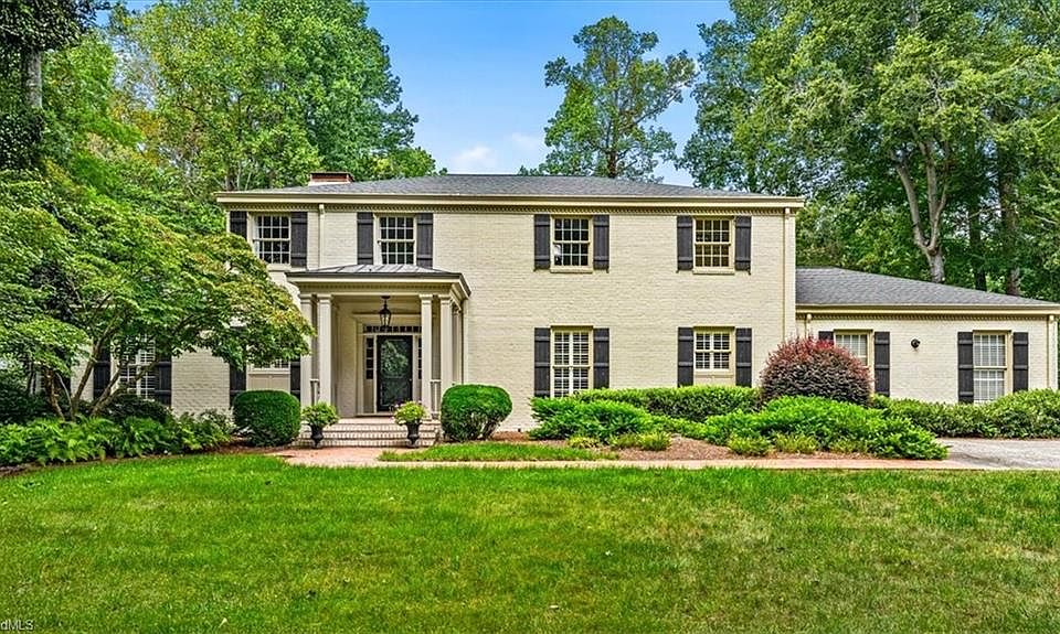 1st image of 108 Willoughby Blvd