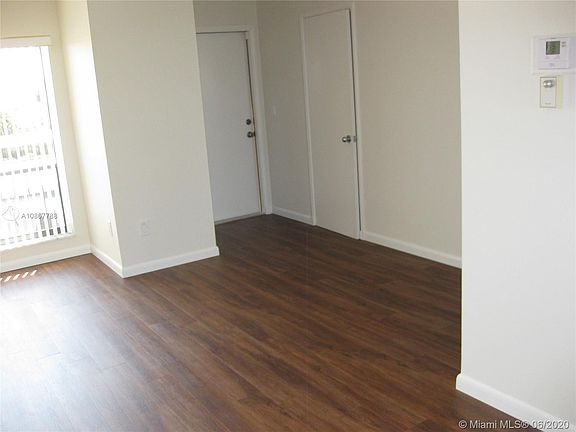 5th image of 16 SE Turtle Creek Dr #E