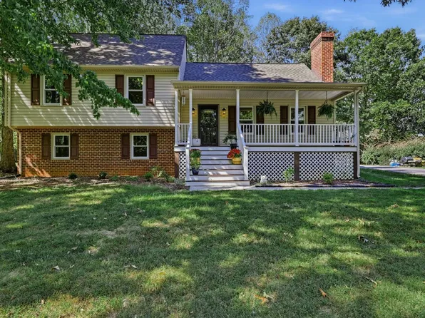 101 Chadwick Dr, Lynchburg, VA 24502