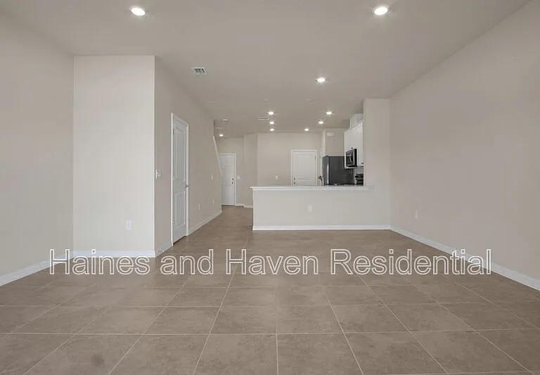 4292 Chester Springs Blvd — Photo 6