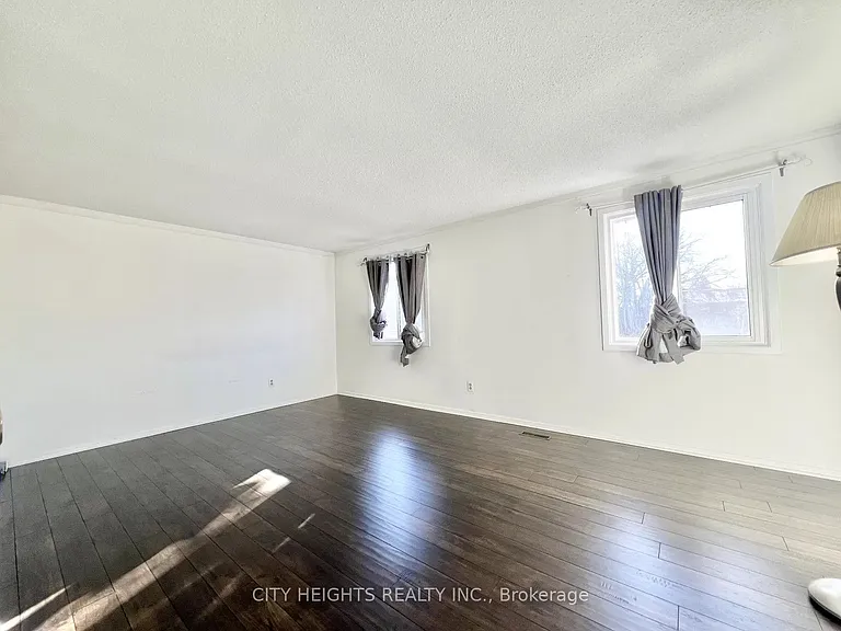 45 Hansen Rd N #20 — Photo 28