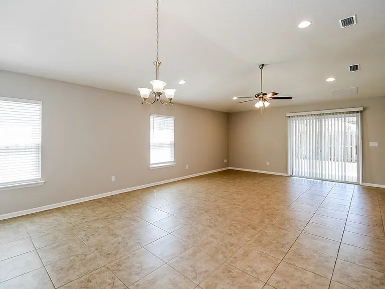 76802 Timbercreek Blvd — Photo 6