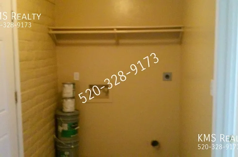 1866 W Caravelle Rd — Photo 13