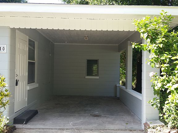 3rd image of 510 Avenue F SE