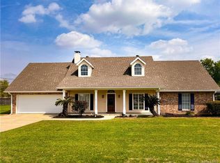 5729 Delord Ln, Lake Charles, LA 70605
