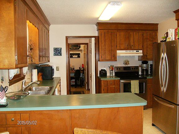kitchen from eat-in 