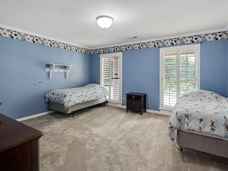 415 S Yates Rd — Photo 23