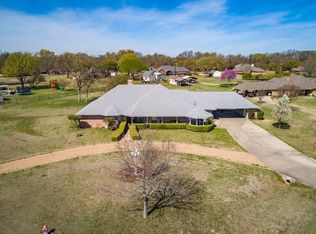 401 Desert, Waxahachie, TX 75165