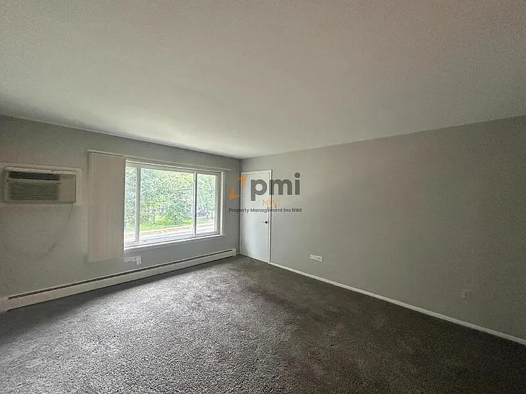 105 Harrington Ave #6 — Photo 4
