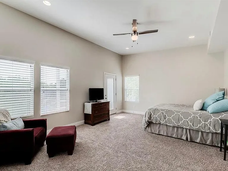 1322 Laurel St — Photo 25