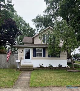 306 Chestnut St, Swanton, OH, 43558