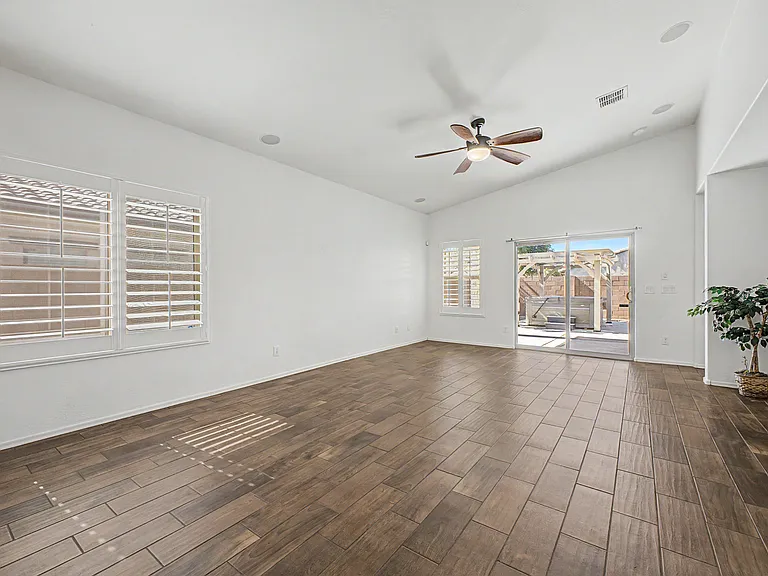 2694 E Runaway Bay Pl — Photo 11