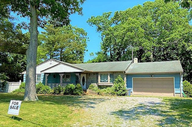 1st image of 67 Pauchogue Ave