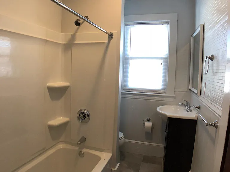 225 Market St #2 — Photo 9