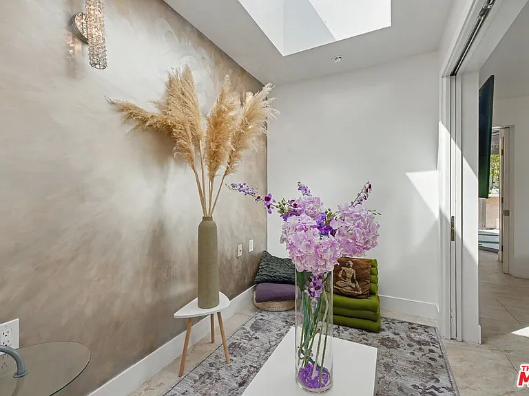 2766 Ellison Dr — Photo 16