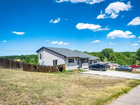 375 E Logan Street, Elizabeth, CO 80107