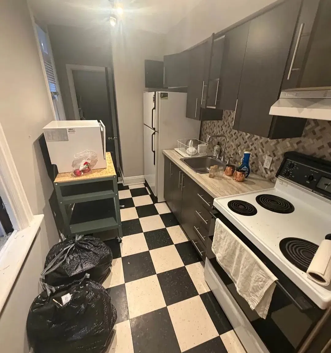 2 bed, $2,595 — Photo 2