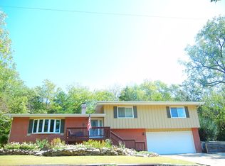5727 Elbo Shore Dr, Manhattan, KS 66502