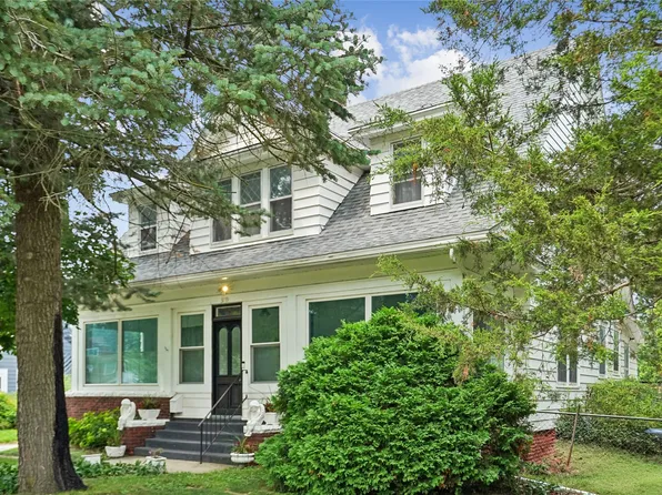 3719 Cottage Grove Ave, Des Moines, IA 50311