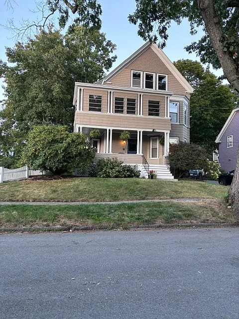 19 Andrew Rd #1