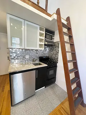 Rented by Oxford Property Group | media 3