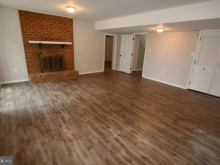 1666 Albermarle Dr — Photo 23