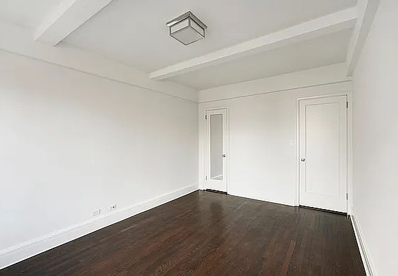 4th image of 115 W 86th St #3FF