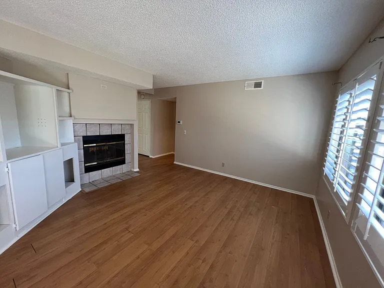 4955 Galano Dr — Photo 7
