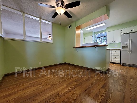 4th image of 7011 Flamingo Way