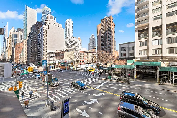 Rented by Compass | media 20